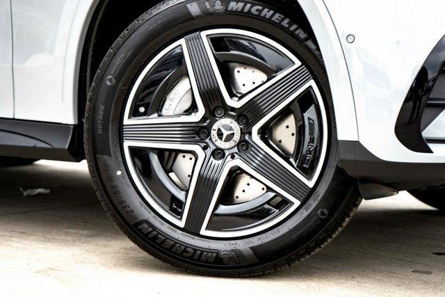 new 2025 Mercedes-Benz GLC 300 car, priced at $64,145