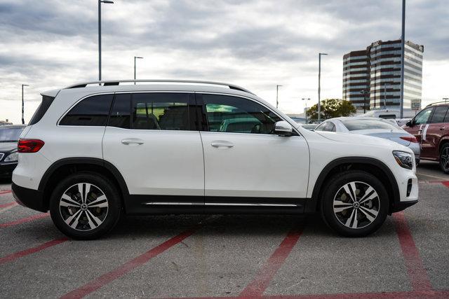 new 2025 Mercedes-Benz GLB 250 car, priced at $47,145