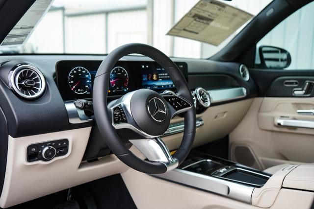 new 2025 Mercedes-Benz GLB 250 car, priced at $47,145