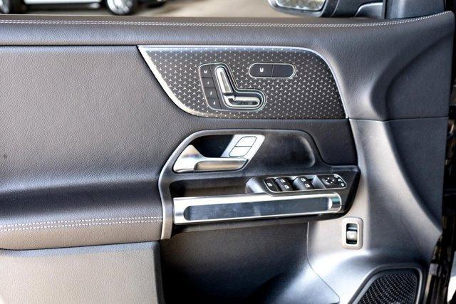 new 2025 Mercedes-Benz GLB 250 car, priced at $47,315
