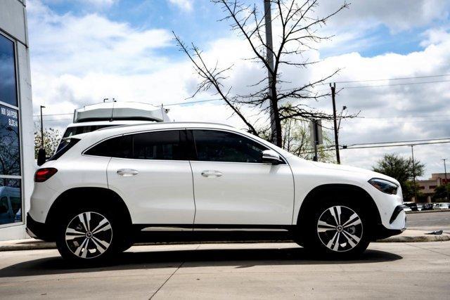 new 2025 Mercedes-Benz GLA 250 car, priced at $49,495
