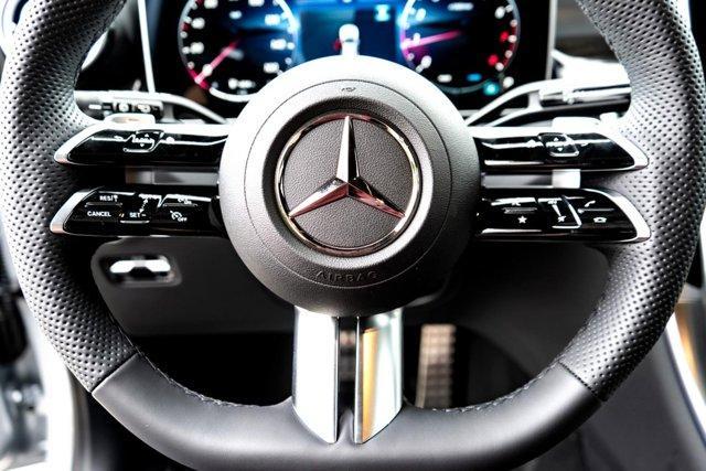 new 2025 Mercedes-Benz GLC 300 car, priced at $62,125