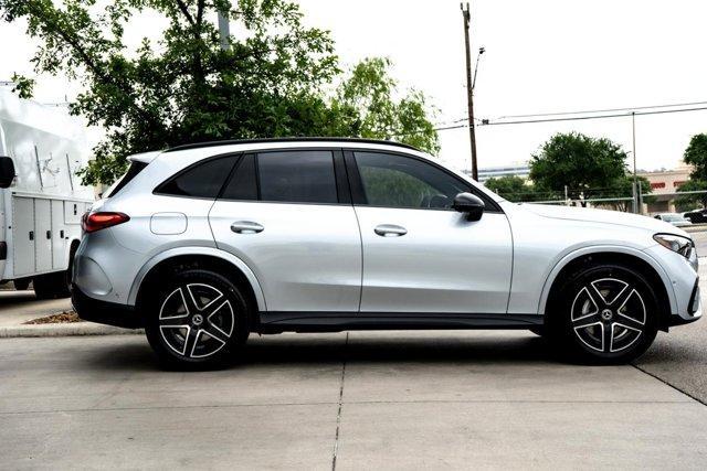 new 2025 Mercedes-Benz GLC 300 car, priced at $62,125