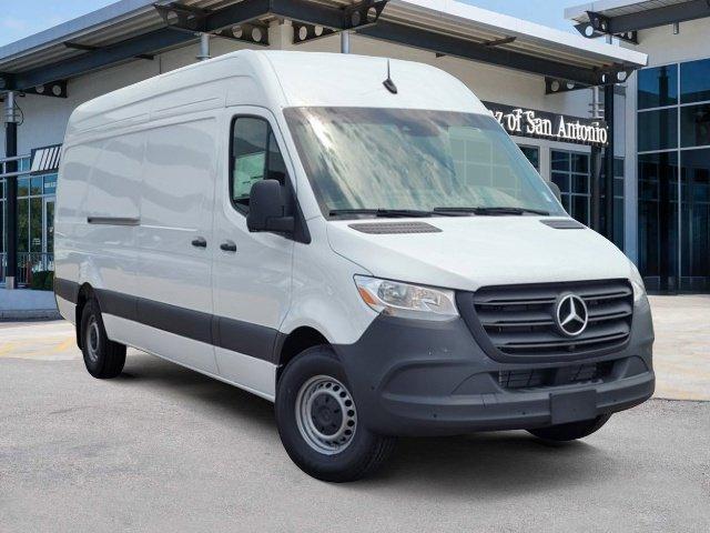 new 2024 Mercedes-Benz Sprinter 2500 car, priced at $67,057