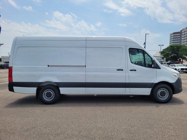 new 2024 Mercedes-Benz Sprinter 2500 car, priced at $66,557