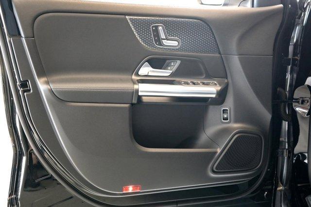 new 2025 Mercedes-Benz GLA 250 car, priced at $42,250