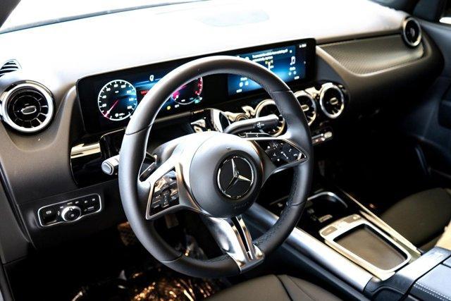 new 2025 Mercedes-Benz GLA 250 car, priced at $42,250