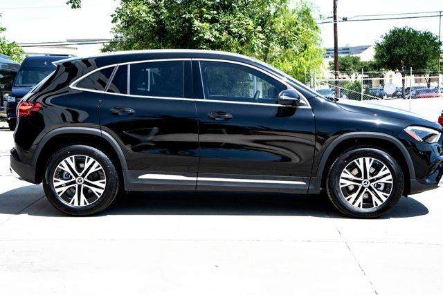 new 2025 Mercedes-Benz GLA 250 car, priced at $42,250