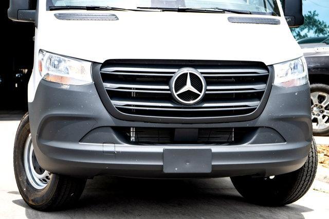 new 2025 Mercedes-Benz Sprinter 2500 car, priced at $65,125