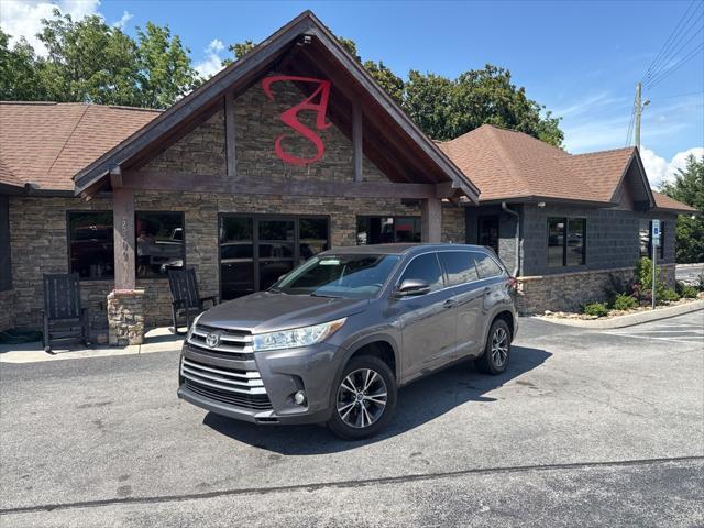used 2017 Toyota Highlander car, priced at $14,995