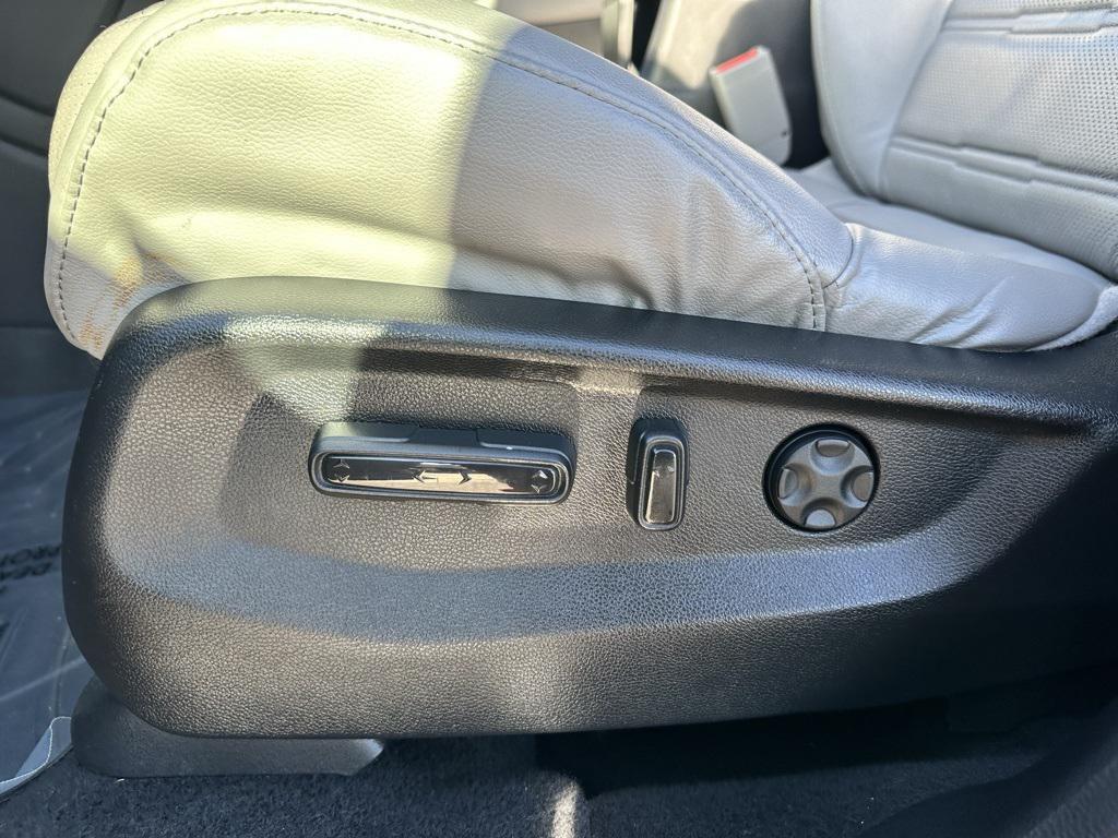 used 2018 Honda CR-V car, priced at $20,995