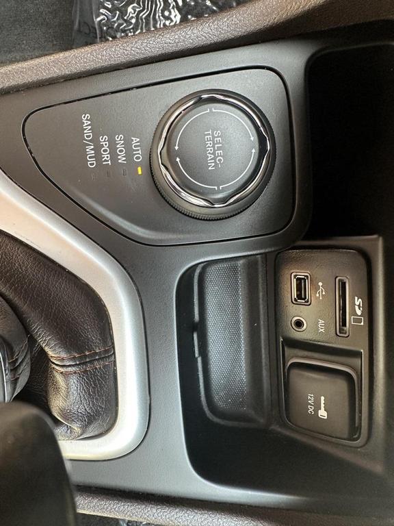 used 2018 Jeep Cherokee car, priced at $16,994
