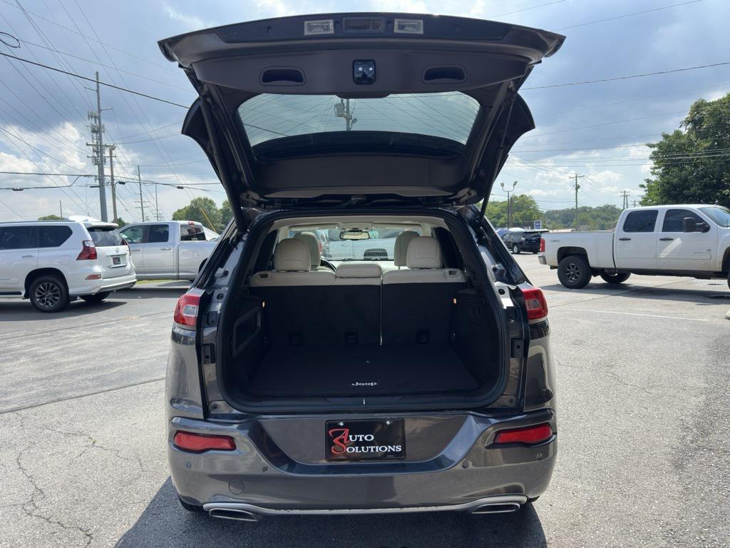 used 2018 Jeep Cherokee car, priced at $16,994