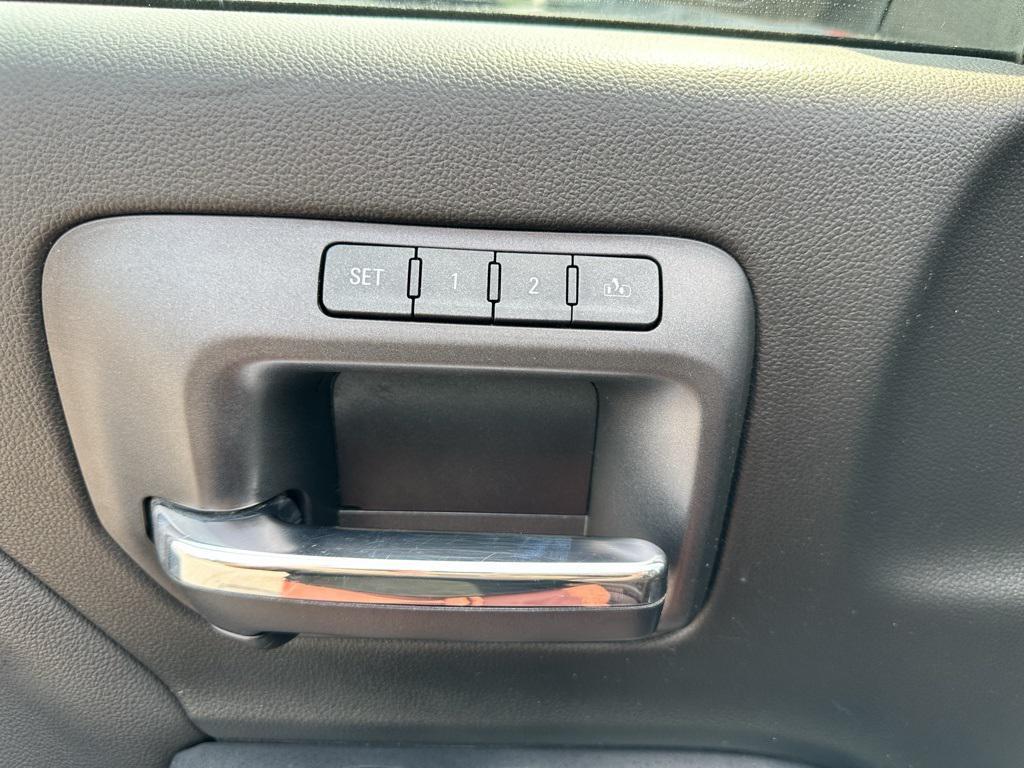 used 2018 Chevrolet Silverado 1500 car, priced at $27,401