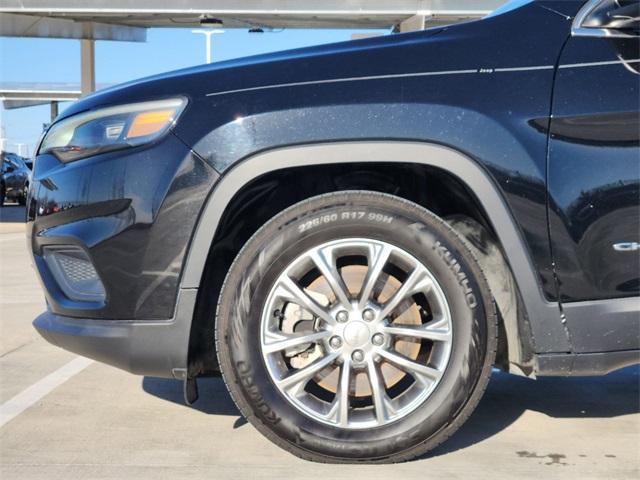 used 2021 Jeep Cherokee car, priced at $18,492