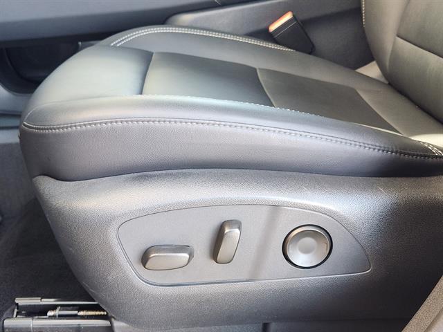 used 2024 GMC Acadia car, priced at $37,597