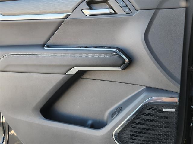 used 2024 GMC Acadia car, priced at $37,597