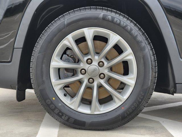 used 2019 Jeep Cherokee car, priced at $20,981