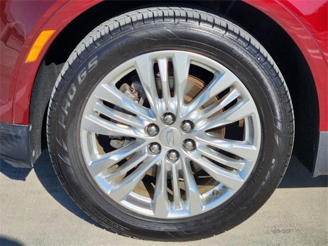 used 2017 Cadillac XT5 car, priced at $18,894