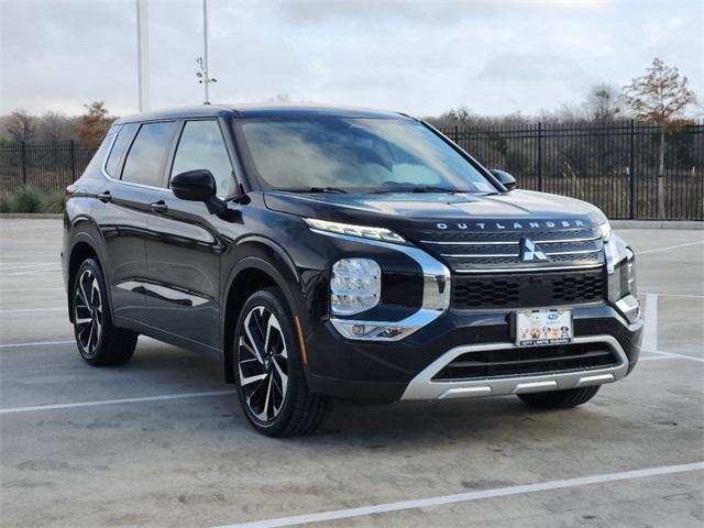 used 2022 Mitsubishi Outlander car, priced at $22,194