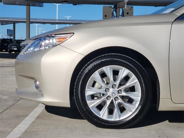 used 2014 Lexus ES 300h car, priced at $19,591