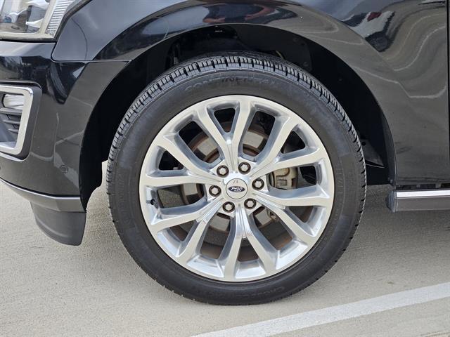 used 2018 Ford Expedition car, priced at $26,891