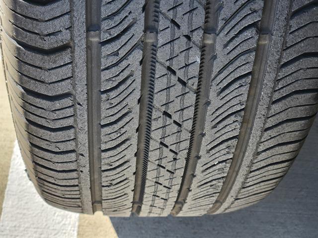 used 2022 Cadillac XT4 car, priced at $29,992