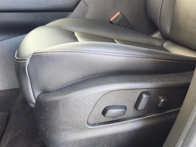 used 2022 Cadillac XT4 car, priced at $29,992