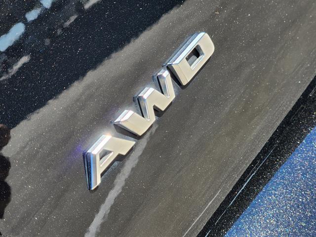 used 2022 Cadillac XT4 car, priced at $29,992