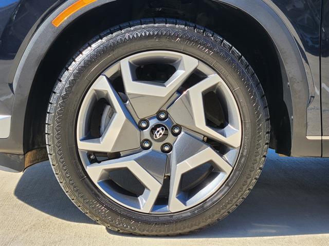 used 2024 Hyundai Palisade car, priced at $31,992