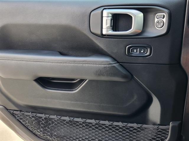 used 2020 Jeep Wrangler Unlimited car, priced at $33,592
