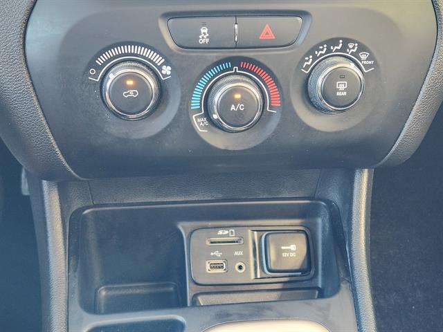 used 2015 Jeep Cherokee car, priced at $12,493