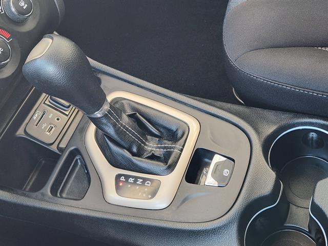 used 2015 Jeep Cherokee car, priced at $12,493