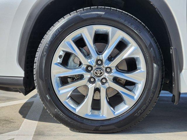 used 2023 Toyota Highlander Hybrid car, priced at $46,982