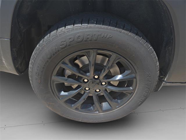 used 2023 Jeep Cherokee car, priced at $23,320