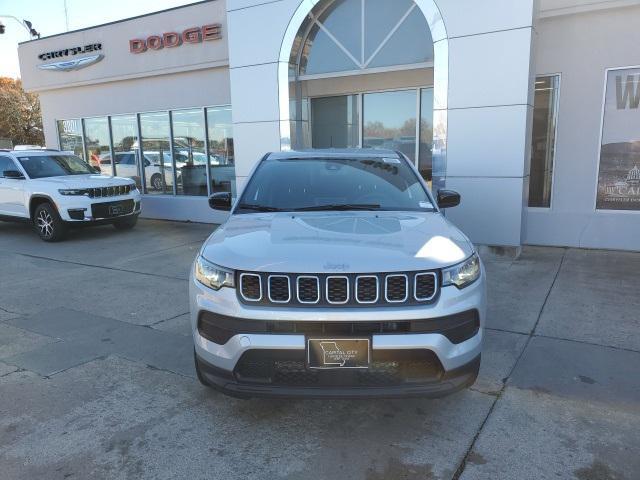 new 2025 Jeep Compass car, priced at $26,090