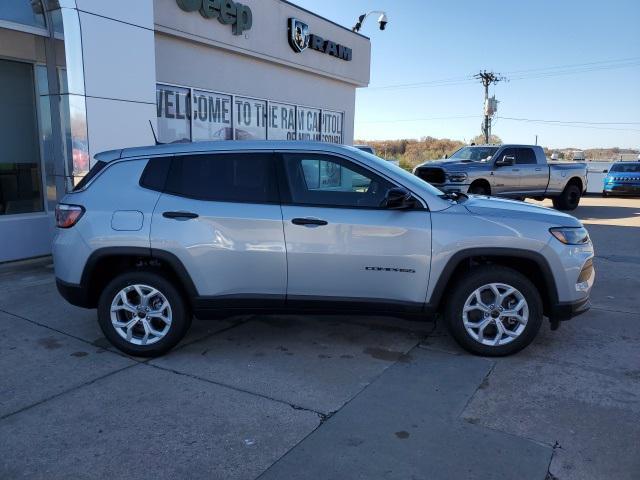 new 2025 Jeep Compass car, priced at $25,000