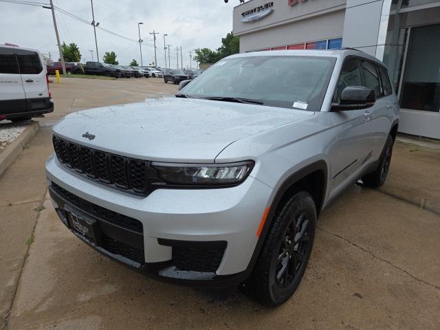 new 2025 Jeep Grand Cherokee L car, priced at $41,230