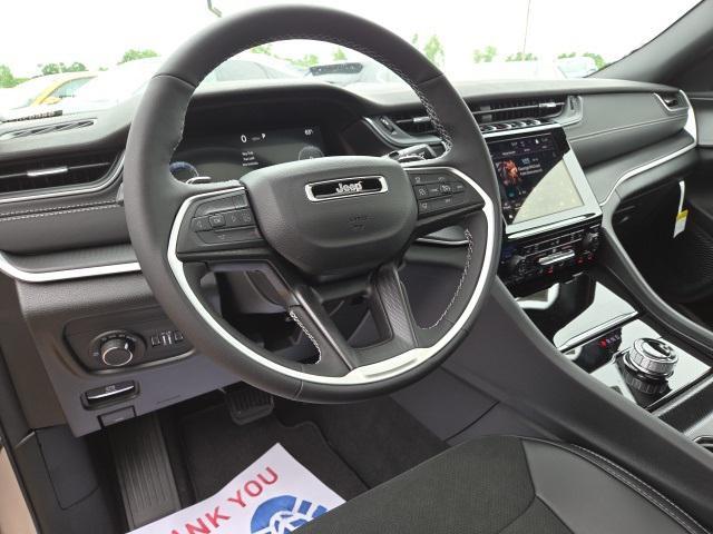 new 2025 Jeep Grand Cherokee L car, priced at $41,230