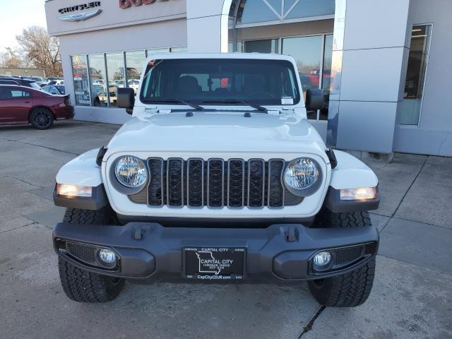 new 2025 Jeep Gladiator car, priced at $41,290