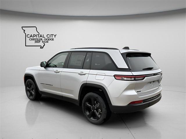 new 2025 Jeep Grand Cherokee car, priced at $42,985