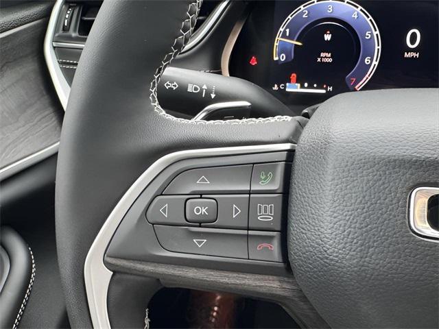 new 2025 Jeep Grand Cherokee car, priced at $42,985