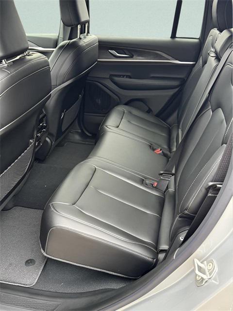 new 2025 Jeep Grand Cherokee car, priced at $42,985