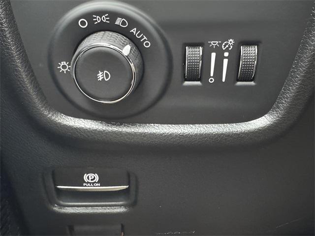 new 2025 Jeep Grand Cherokee car, priced at $42,985