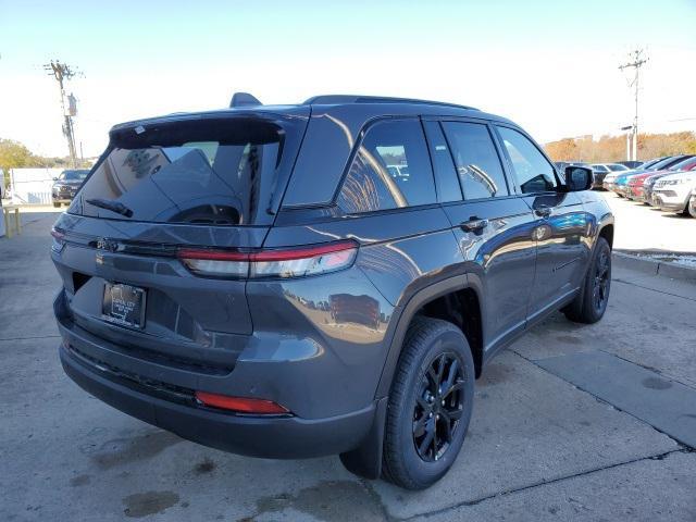 new 2025 Jeep Grand Cherokee car, priced at $41,950