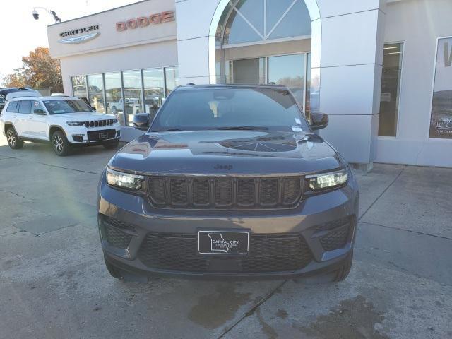 new 2025 Jeep Grand Cherokee car, priced at $41,950