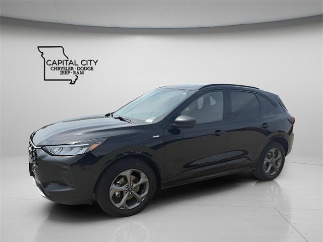 used 2023 Ford Escape car, priced at $21,257