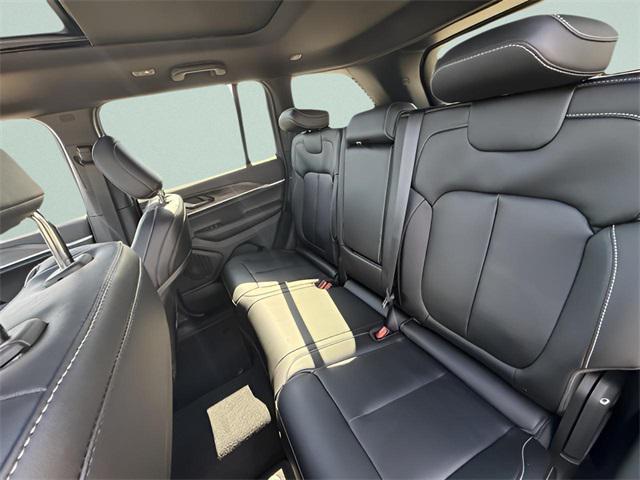 used 2023 Jeep Grand Cherokee car, priced at $27,750