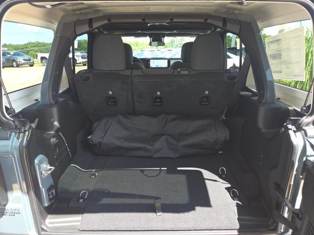 new 2025 Jeep Wrangler car, priced at $41,675
