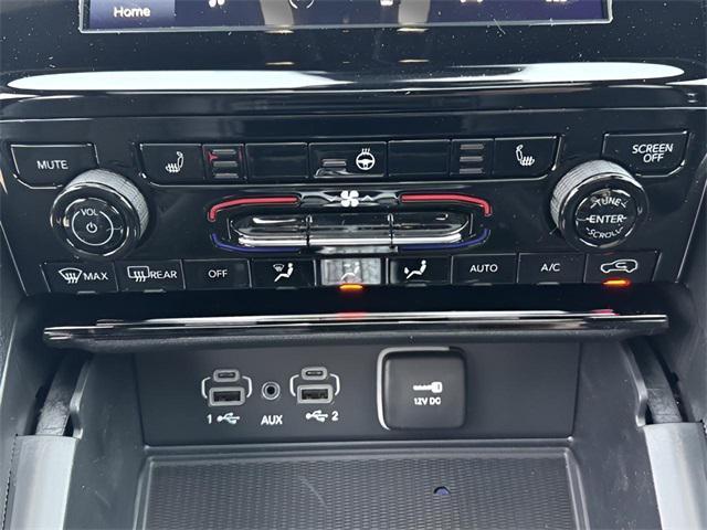 new 2025 Jeep Grand Cherokee car, priced at $38,980